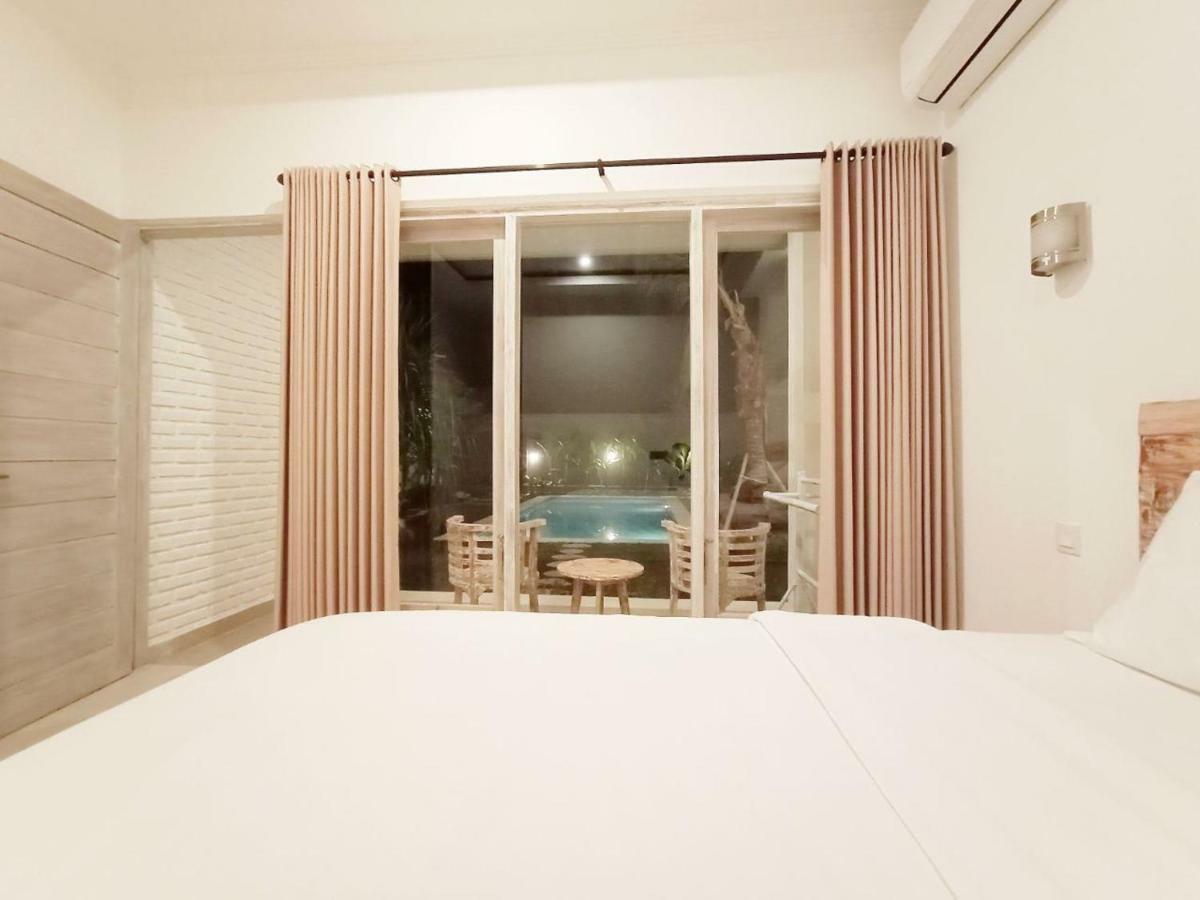 Berawa Dini Guesthouse ชังกู ภายนอก รูปภาพ